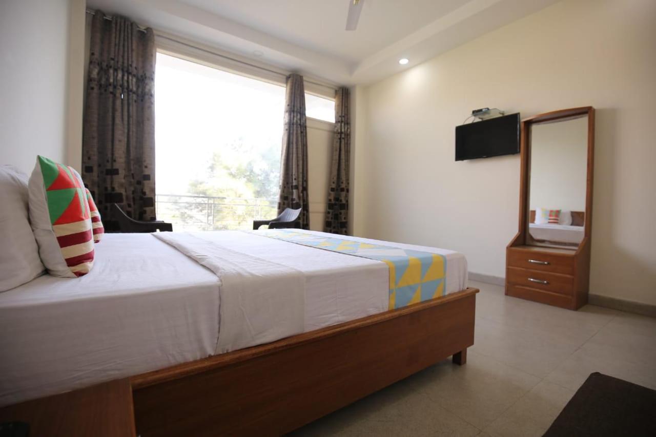 Sky Home Train View Kasauli Zewnętrze zdjęcie